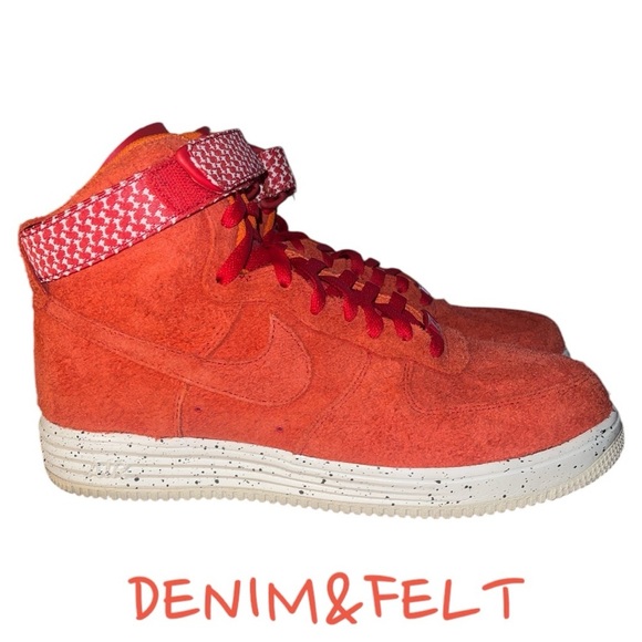 Nike Air Lunar Force 1 Hi SP Undefeated Shoe | Color: University Red | PRELOVED! - Picture 9 of 13